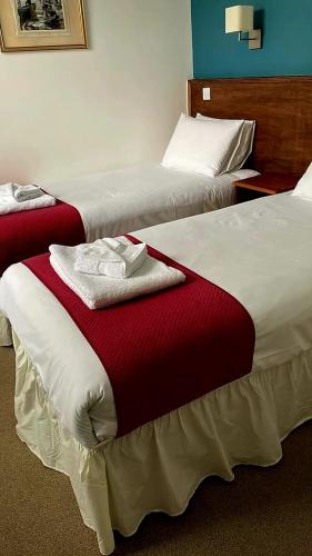 Keppels Head Hotel - image 2