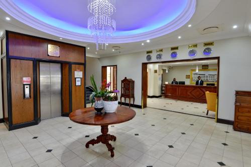 The Balmoral - Halaal - image 4