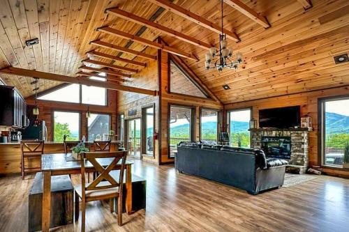 MtView close to Pkwy SLPS 10 3Bd-3Ba Game Room in Gatlinburg, USA