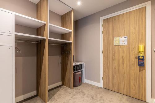 Holiday Inn Express Ajaccio - image 4