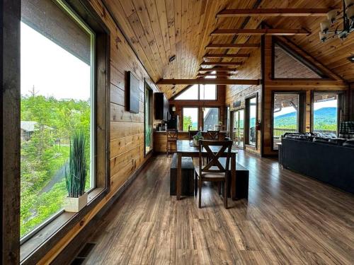 MtView close to Pkwy SLPS 10 3Bd-3Ba Game Room in Gatlinburg, USA