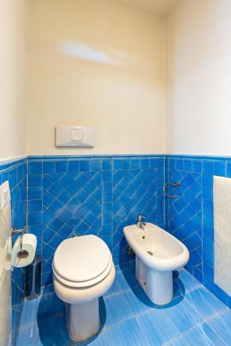 Triple Room with Sea View image 5
