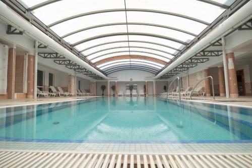 Swimming pool, Harmony Apartman Zalakaros in Zalakaros