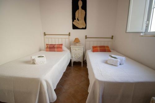 Casa Amarela by Urban Beach Rentals - image 3
