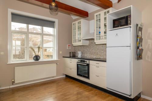 Bjarnabúð (Bjarnabuð) in Húsavík sentrum