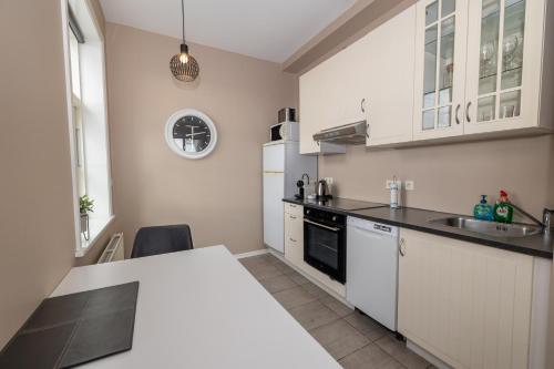 Bjarnabúð (Bjarnabuð) in Húsavík sentrum