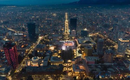 SUN TOWER LUXURY SUITE-VIEW FROM of TIRANA CENTER, Tirana (photo 4)