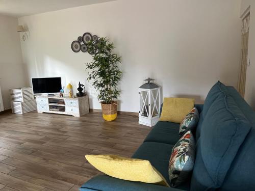 Casa di Meo - Tap to explore photos
