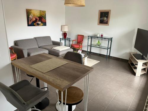 Près de Lyon, élégance et confort pour cet Appartement avec Terrasse, 4 personnes - Location saisonnière - Craponne