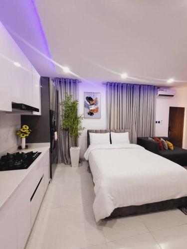 Stylish Modern Studio Apartment Banana Island Ikoyi