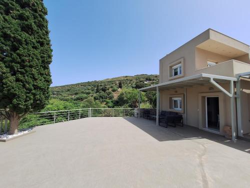 Villa Irini - Cretan Luxury Villa with Amazing View