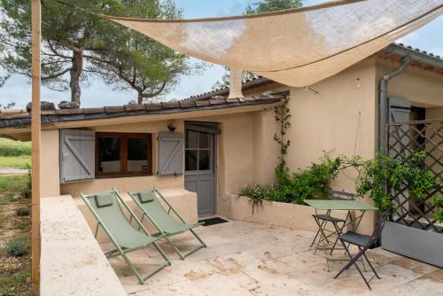 Maison Marvic, Studio dans les pins