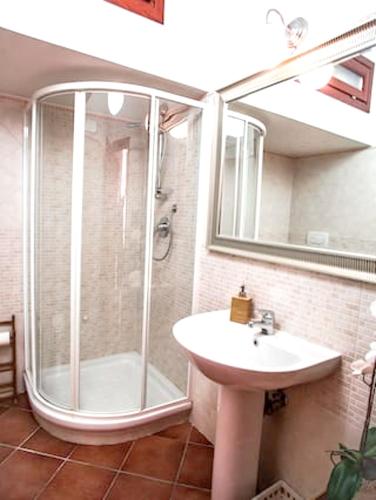 Bathroom, Charming studio in La Massimina, 45 m² with private garden in La Massimina-Casal Lumbroso