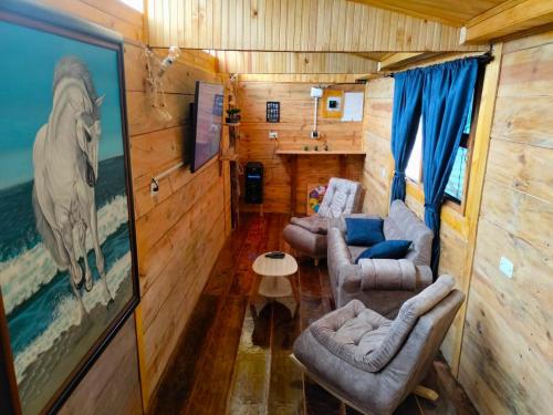 Nalyd Kabina in Pijao