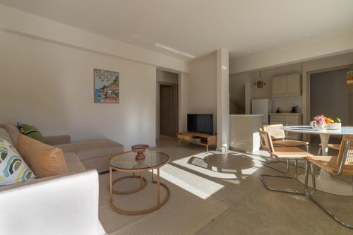 Kallisti Stay Room Type - Deluxe Two-Bedroom Apartment with Garden View Kallisti Stay Room Type - Deluxe Two-Bedroom Apartment with Garden View