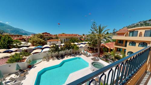 room detail thumbnail 1