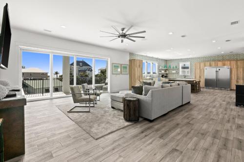 Bourbon Beach - Your Dream Vacation Destination detail