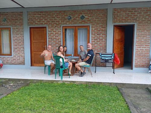 LALONG TERONG Guest House in 낭아메세