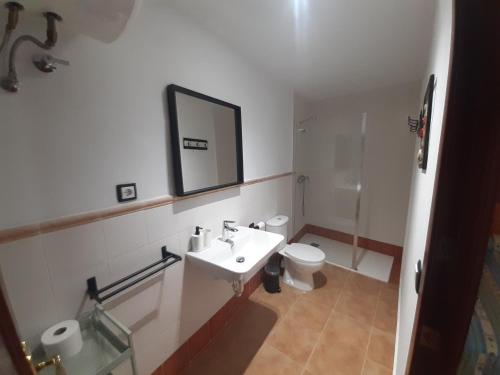 Dušš, Habitaciones Peña Dorada (Habitaciones Pena Dorada) in Lumpiaque