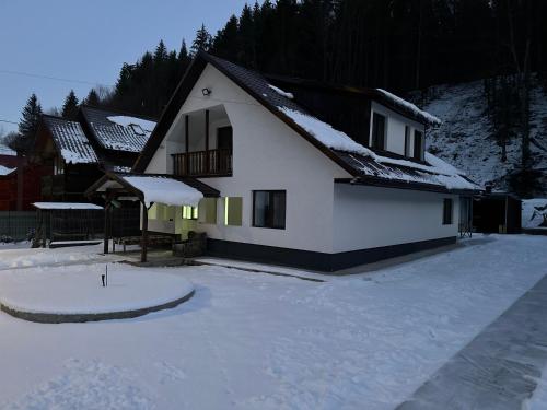 Vila Izvorul Muntelui in Izvoru Muntelui