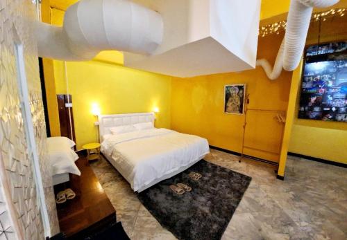 DDM House near Wang Lang (Siriraj) Pier