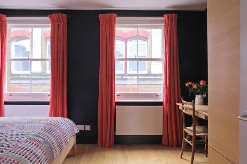 Clerkenwell Premium Deluxe - image 6