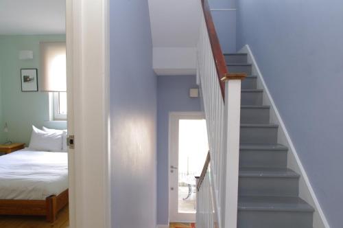 Comfortable Waterloo Home - image 7