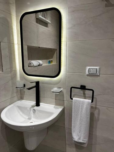 Aurora Pyramids Hotel - image 6