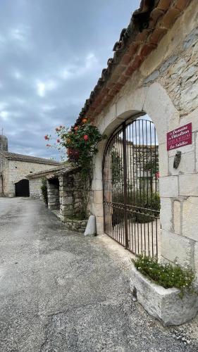 Gite les Oliviers - Le Domaine du Viticulteur - St Maurice d Ibie