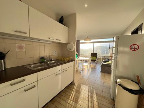 Appartement Residentie Astrid met private parking in 布雷德訥
