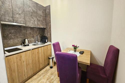 ห้องครัว, Villa Montemaris Budva in บุดวาร์ เซนตาร์