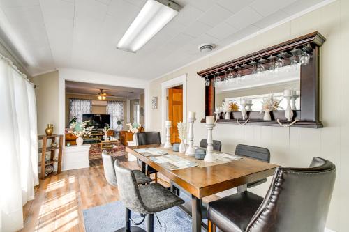 Oswego Apartment, Walk to Lake Ontario and Parks! in Oswego
