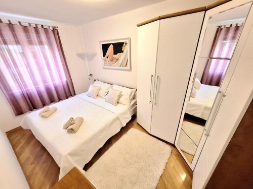 Apartment Leona Room Type - Apartment with Balcony