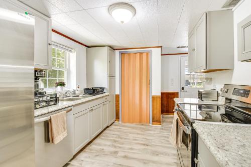 Seneca Vacation Rental w/ Grill Near Lake Hartwell in 塞內卡 (SC)