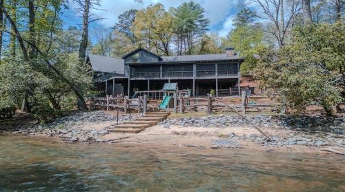Big River Family Retreat in McCaysville, USA