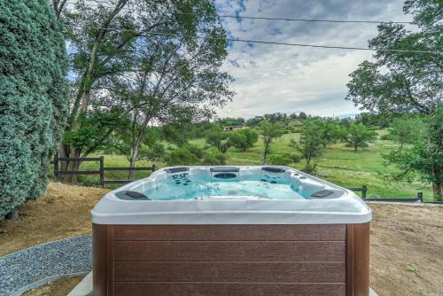 Tonka Heights Remodeled Oasis BBQ Hot Tub in Colorado Springs, USA