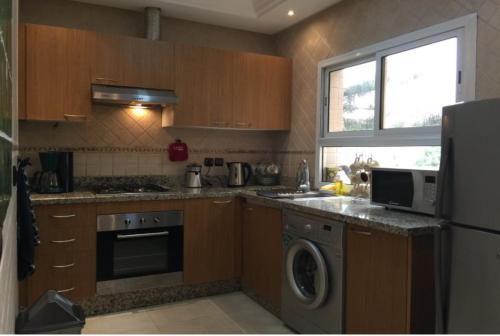 Agadir Charm in Perfect Spot - City Buzz & Sea Breeze - Respectful Stays ONLY! in 리아드 에살람