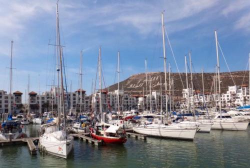 Agadir Charm in Perfect Spot - City Buzz & Sea Breeze - Respectful Stays ONLY! in 리아드 에살람