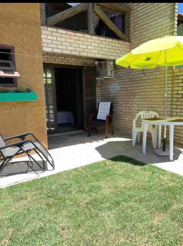 Quarto com banheiro privativo em Chalé Aconchegante. (Quarto com banheiro privativo em Chale Aconchegante.) in Bombinhas