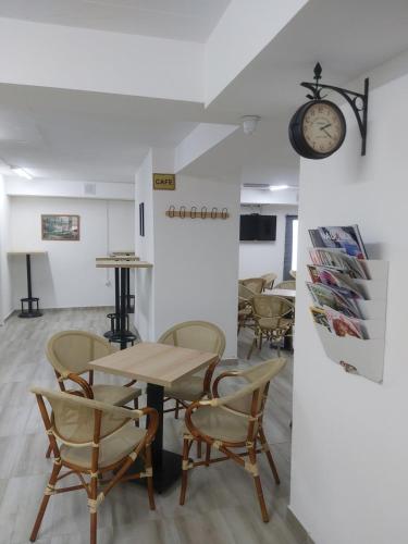 مطعم, Vila Kruna in Rakovica