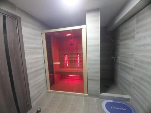 دش, Vila Kruna in Rakovica