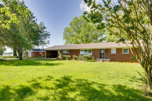 Dog-Friendly Lexington Retreat Step-Free Access! in Rogersville (AL)