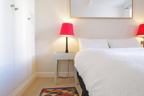 Super Nice Clerkenwell Home - image 9