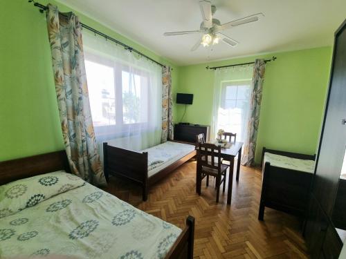 Hostel Rumiankowy Airport Hostel – Wroclaw, IA