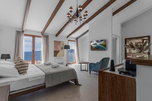 Three-Bedroom Villa image 1