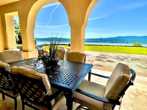 Chateau Montreau on Hudson in Newburgh (NY)