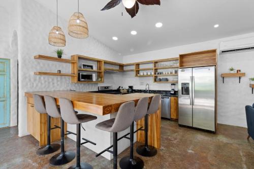 Luxury Retreat Villa private Pool & BBQ by SPCR in Potrero