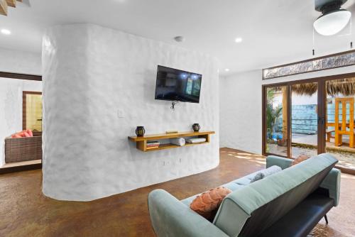 Luxury Retreat Villa private Pool & BBQ by SPCR in Potrero