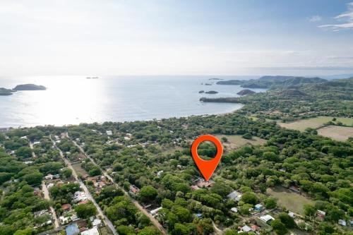 Gorgeous 4-BD Zen Retreat w Pool Apartment