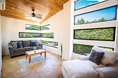 Huge 5-BD Home with Pool Walk to Beach